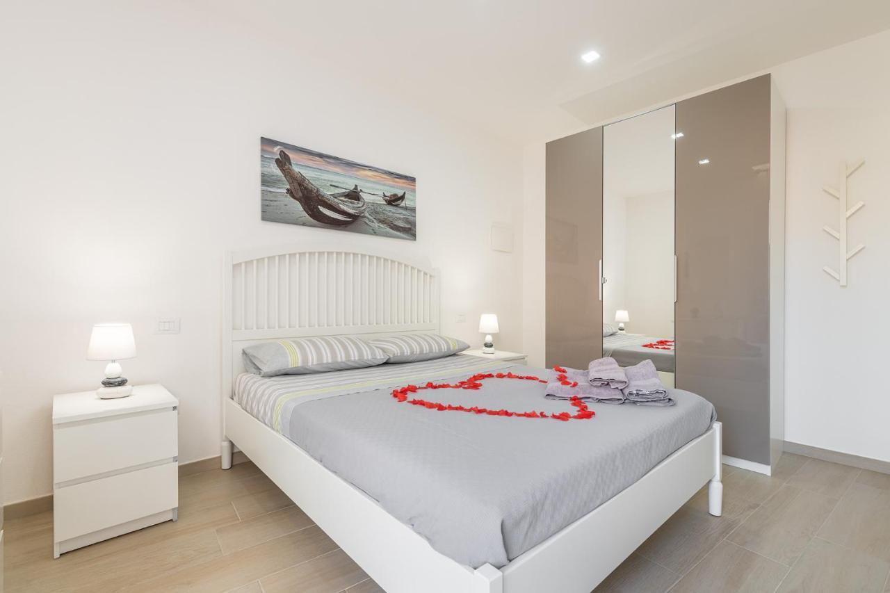 Sabamiglia Apartments Кальярі Екстер'єр фото